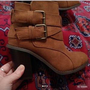 Boots,size 6.brand new